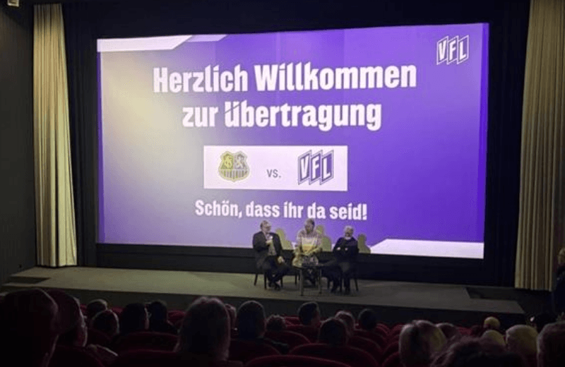 Lila-Weißes Public Viewing im Cinema Arthouse