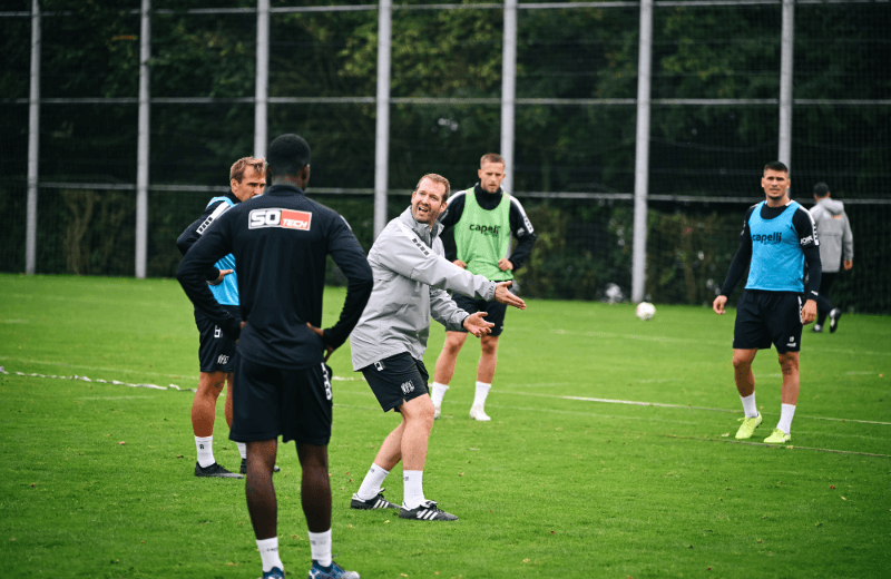Erstes Training unter Pit Reimers: Von der Unterschrift direkt auf den Trainingsplatz