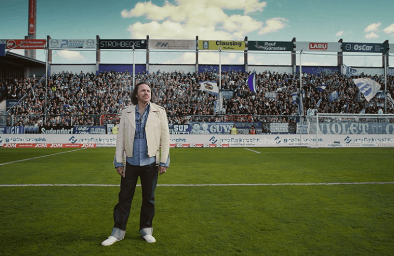 Christian Steiffen präsentiert Schlager-Version von “You’ll Never Walk Alone” – Premiere in Berlin