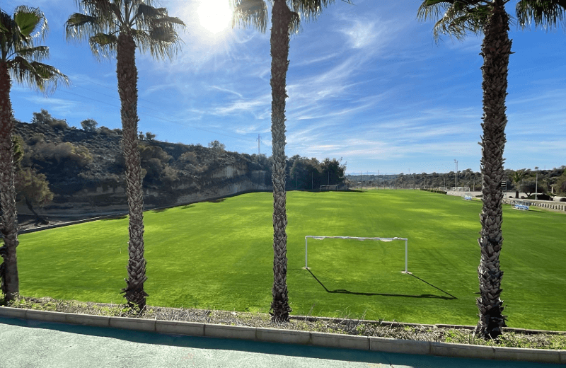 Wintertrainingslager im spanischen Alicante: Hotel, Anreise & Co